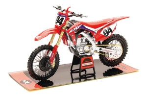 Miniatur Honda HRC Factory Ken Roczen (No 94) 1:12